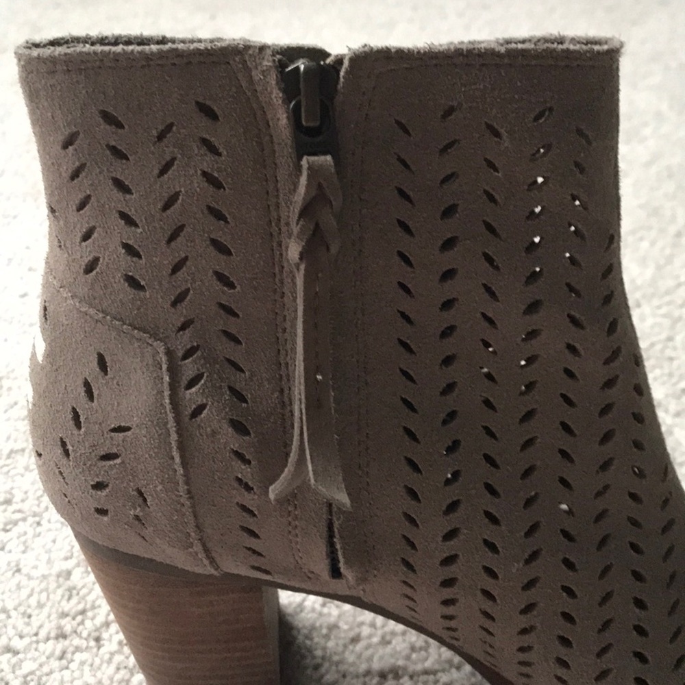 Toms Open Toe Booties - Picture 6 of 7